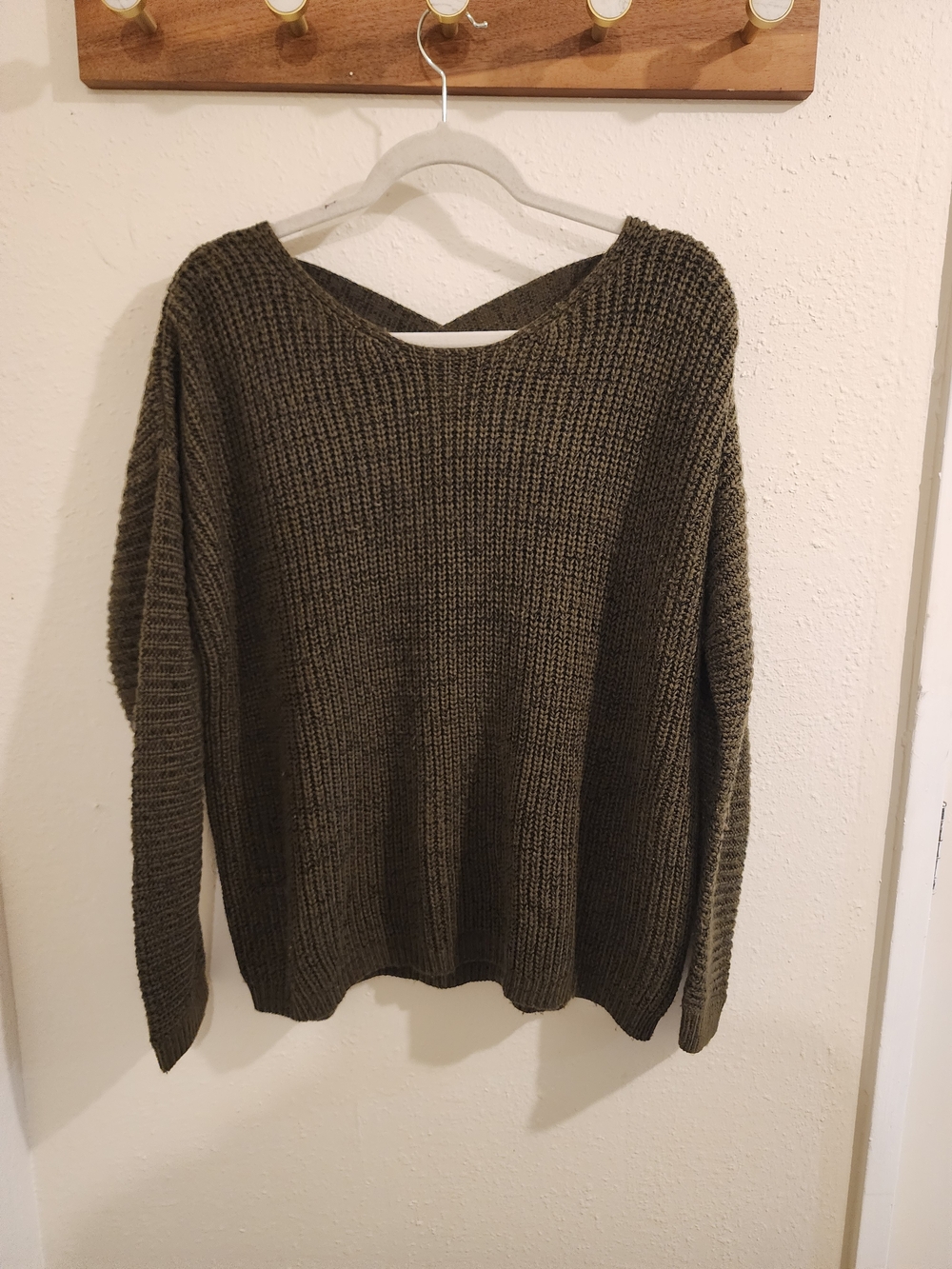 Forever 21 Olive Green Scoop Neck Chunky Knit Sweater
